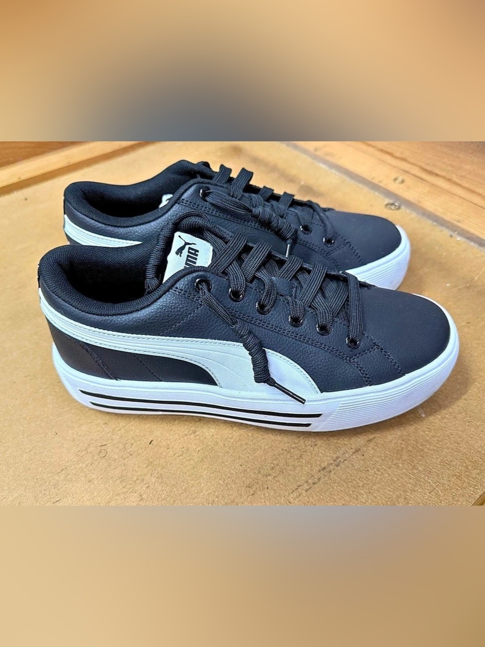 Puma Kaia 2.0 Sneakers Women's Black & White US 8.5